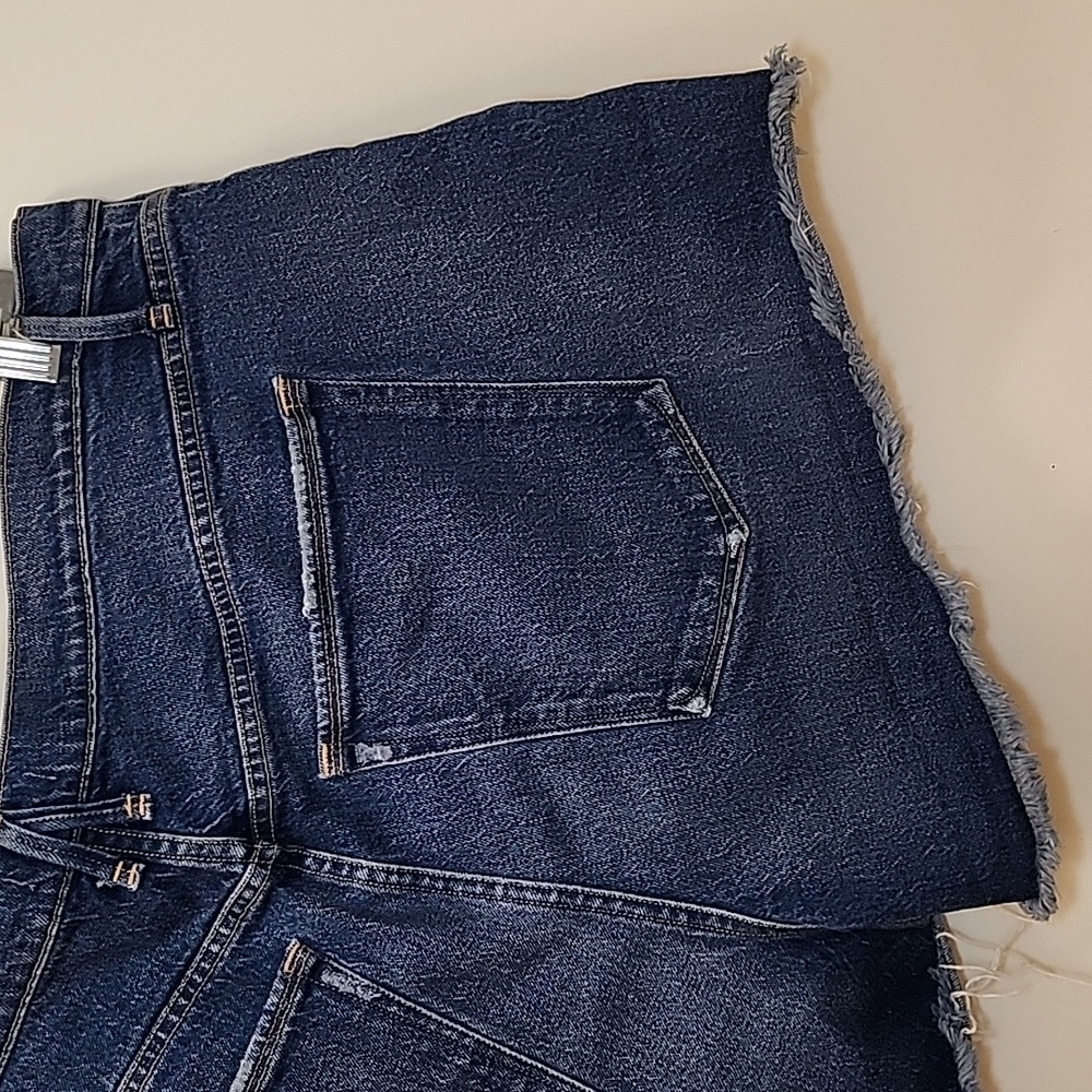 Good American '90s Cutoff Distressed Denim Shorts Blue Size 16 - Picture 12 of 16